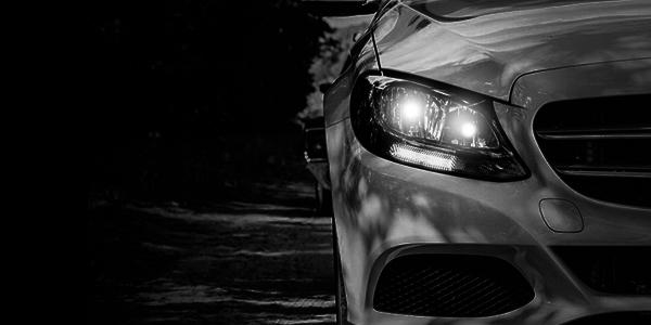 Autoscheinwerfer (Abblendlicht, Fernlicht)