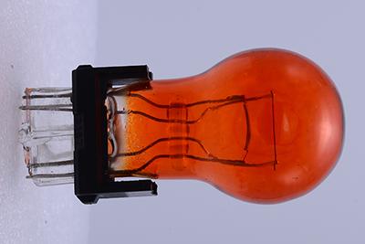 P27/7W Zweifadenlampe, Glühbirne